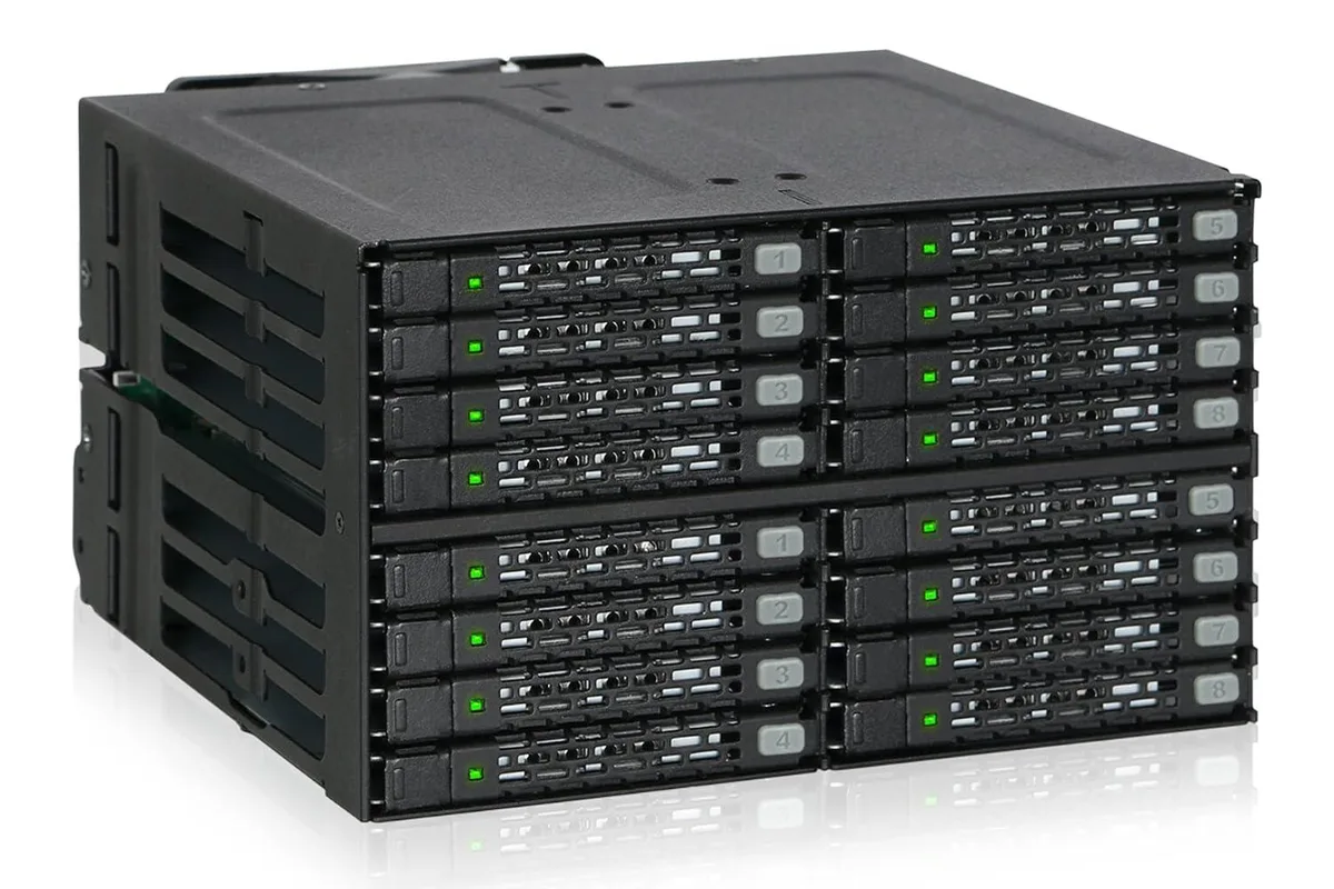 LORDWORLD LORDWORLD 16 x 2.5 SAS/SATA Mobile Rack 2 x 5.25 Bay 4 x MiniSAS HD ToughArmor MB516SP-B — product photo