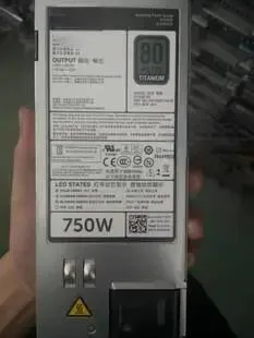 KHACHIMO KHACHIMO 750W Hot Plug Power Supply R620 R720 05NF18 0GDPF3 09PXCV — toote foto