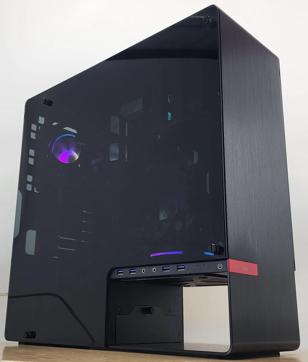 Silver INWIN 904 ATX tower with Asetek 120mm AIO visible through side panel