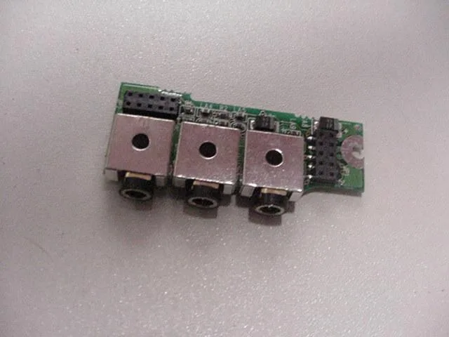 DELL DELL Inspiron 3500 Audio Jack Board 0832D — product photo