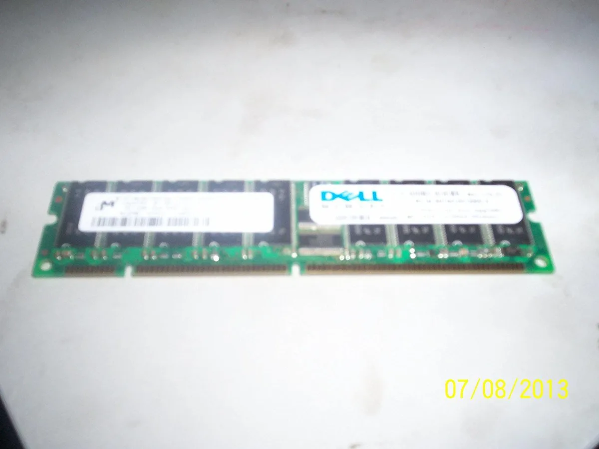 Micron Technology, Inc. Micron Technology, Inc. 512MB PC133 CL3 ECC REG DIMM desktop RAM — toote foto