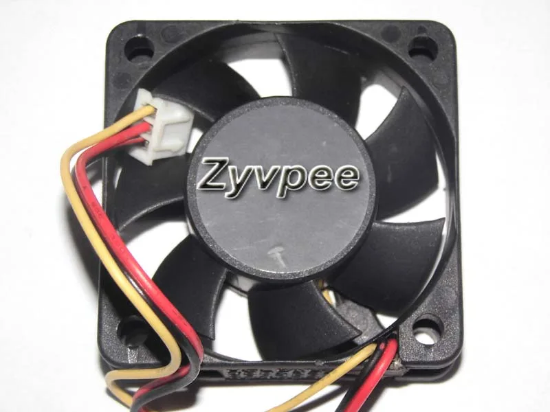 Zyvpee Zyvpee KDE1205PHV1 5015 12V 1.3W 3 Pin maglev case fan — 제품 사진