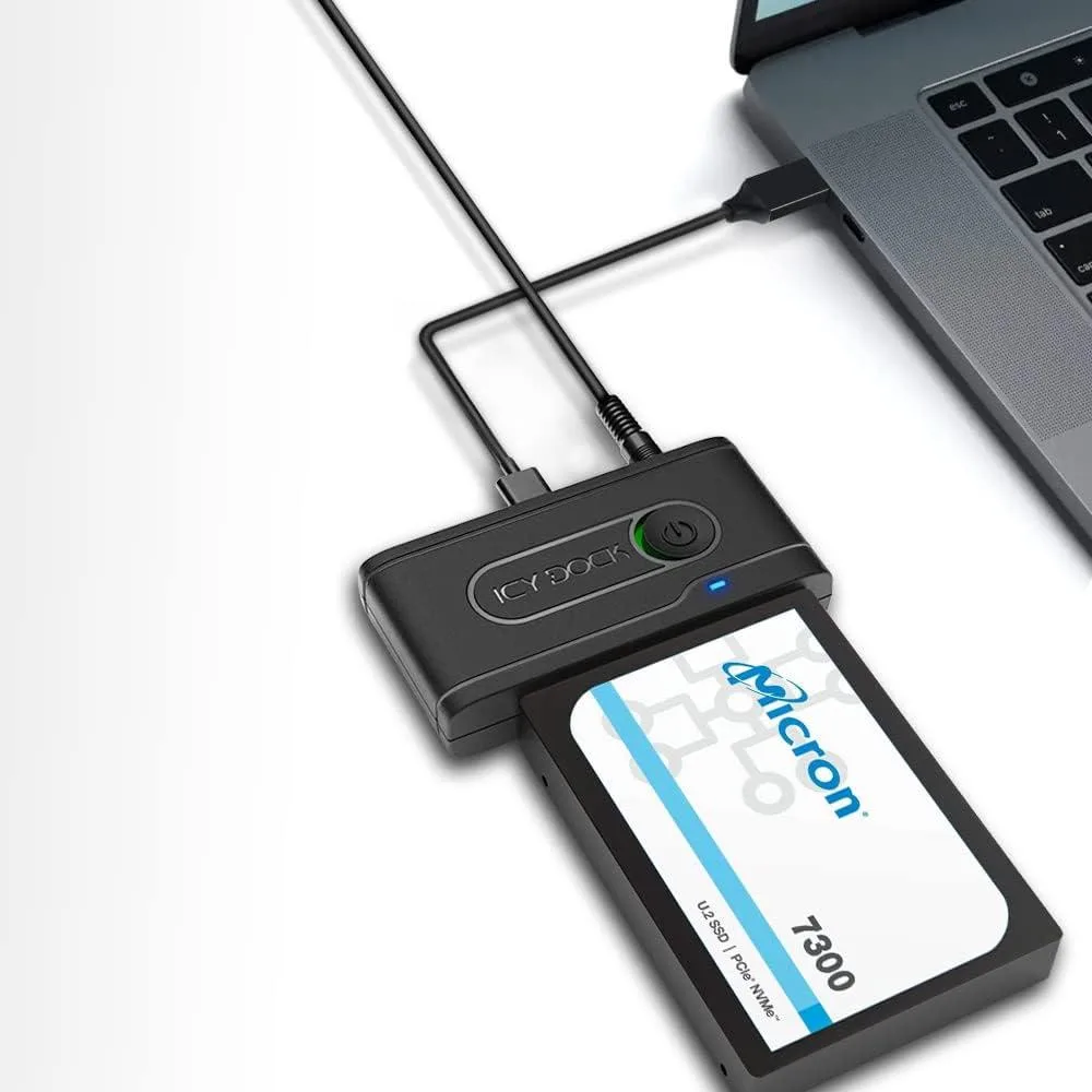 ICY DOCK ICY DOCK EZ-Adapter Ex MB931U-1VB R1 U.2 NVMe adapter — product photo