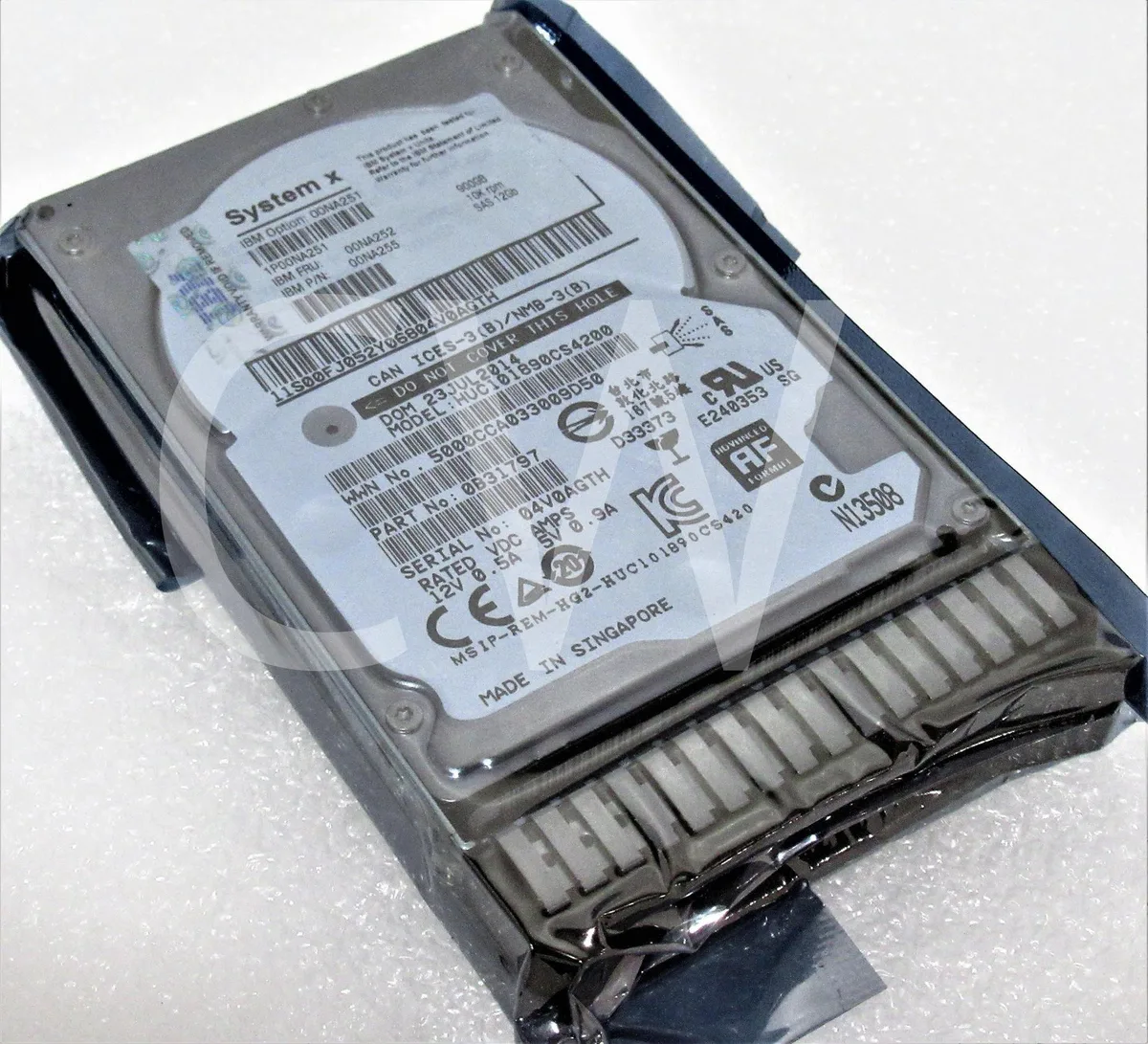 IBM IBM 900GB 10000RPM 12Gbps SAS 2.5" internal hard drive HUC101890CS4200 — fotografia produktu
