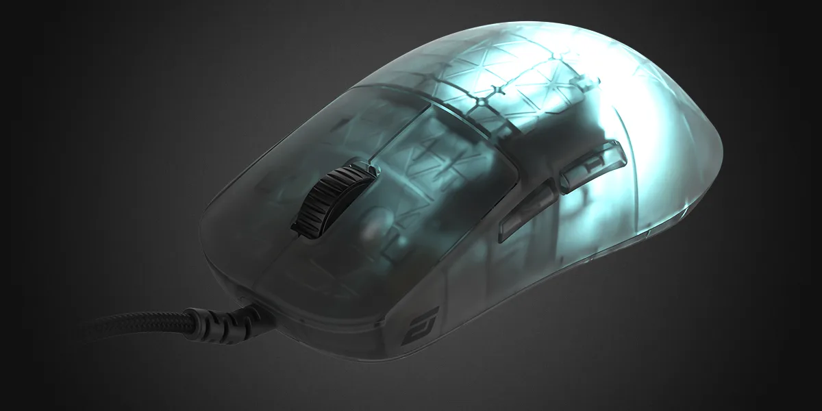Lightweight right-handed gaming mouse in Dark Frost finish with black flex cable