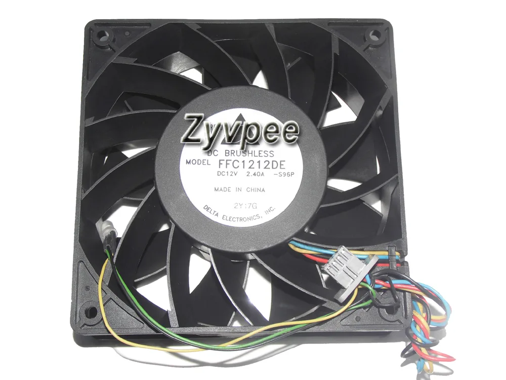 Zyvpee Zyvpee FFC1212DE 120×38mm 12V 2.4A 4-wire green LED case fan — 제품 사진
