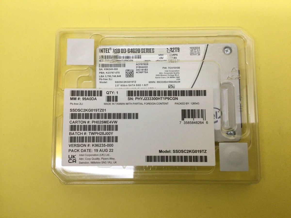 Silver 2.5 inch Intel D3-S4620 1.92TB SATA internal SSD