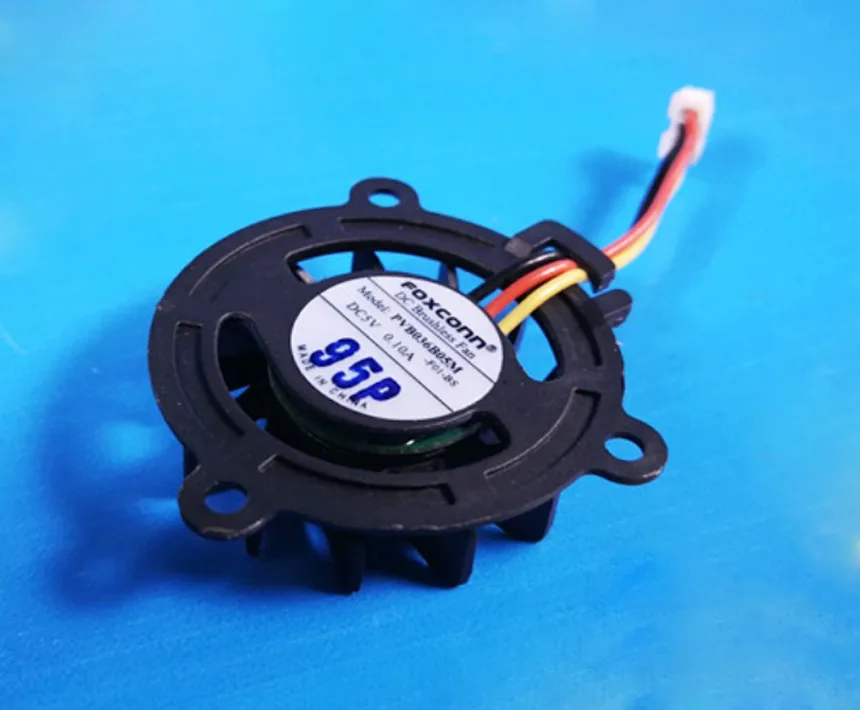 Zyvpee Zyvpee PVB036B05M 30x8mm Hydraulic 3-Pin VGA Cooler — 商品照片