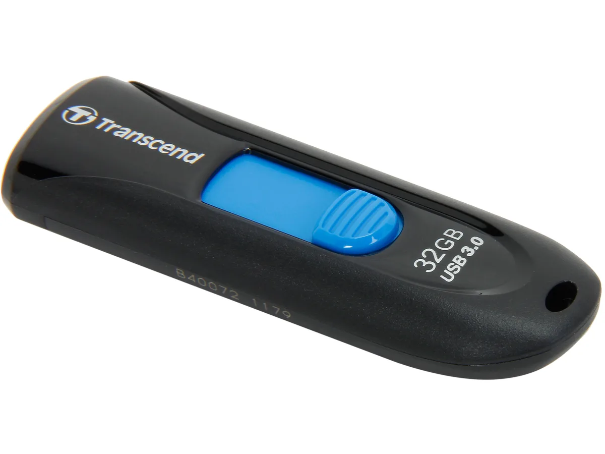 Transcend Transcend TS32GJF790K JetFlash 790 32GB USB 3.0 flash drive — 商品写真
