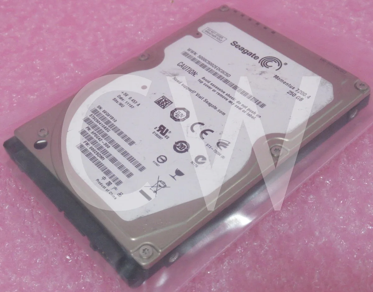 Seagate Seagate Momentus 7200.4 ST9250410ASG 250GB 7200RPM 16MB 2.5" SATA internal hard drive — 商品写真